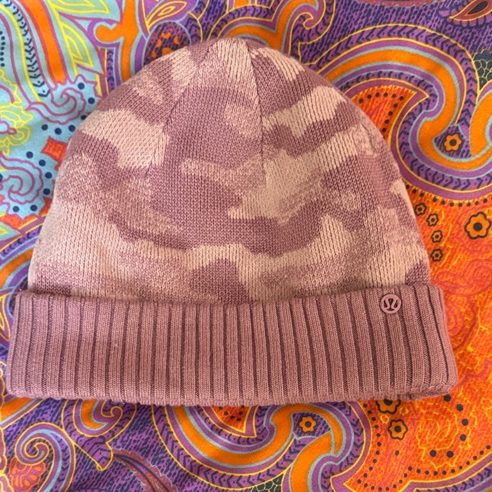 Lululemon Athletica Mauve Camo Knit Hat